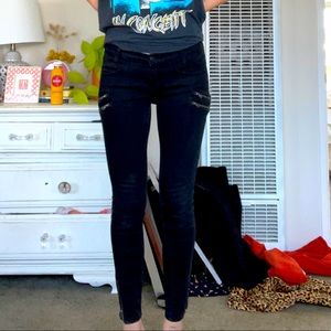 Black skinny jeans